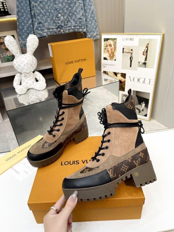 Boots 6088-2488 - Image 4