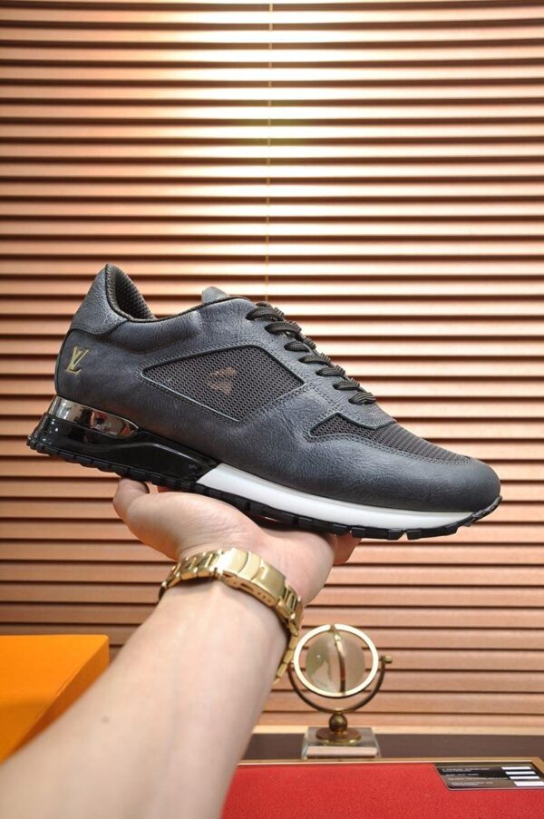 Run Away Sneaker 6038-2757