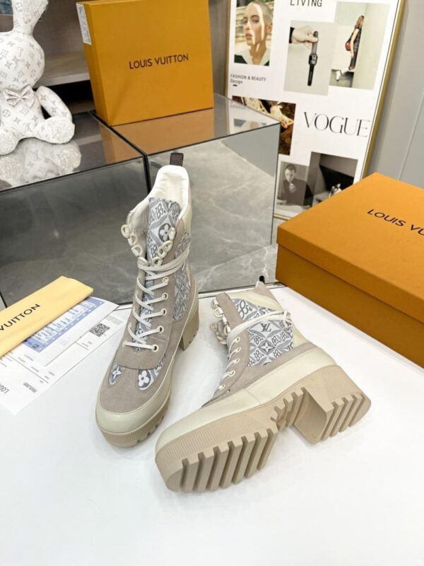 Boots 6088-2487 - Image 3