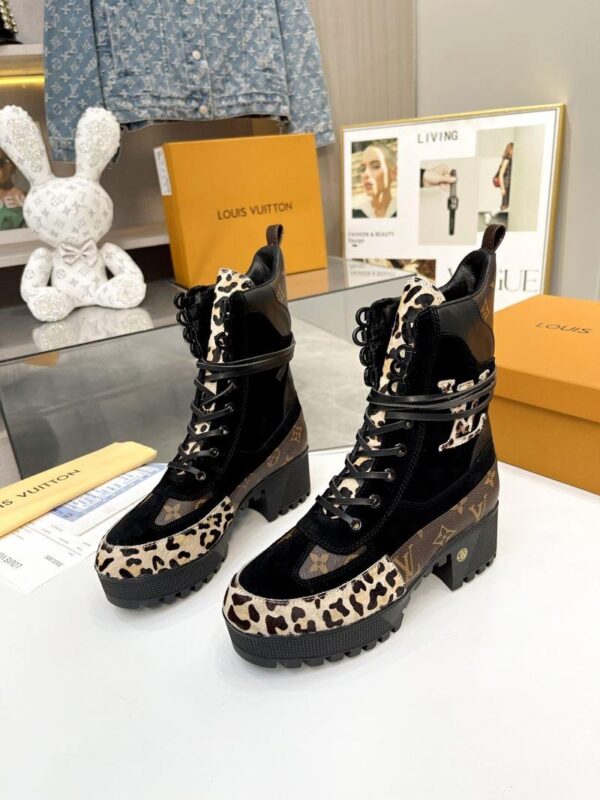 Boots 6088-2486