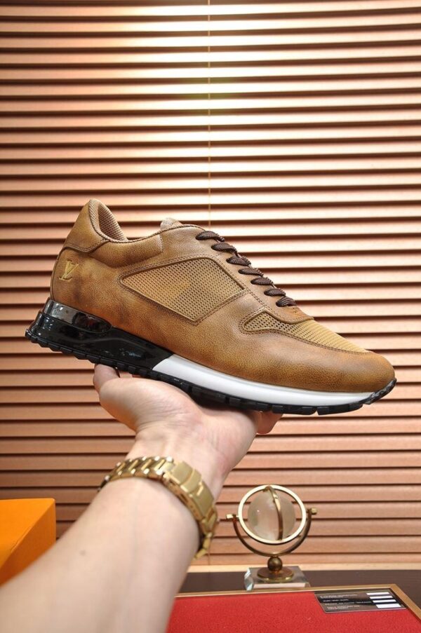 Run Away Sneaker 6038-2756