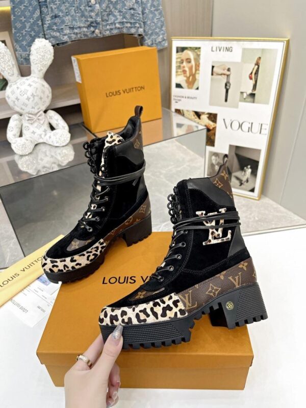Boots 6088-2486 - Image 3