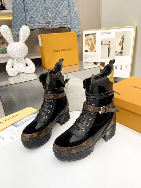 Boots 6088-2485