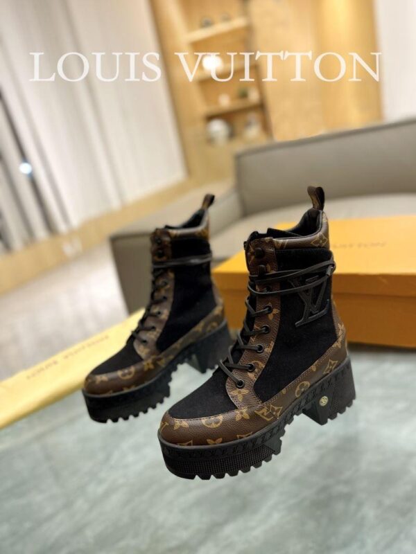 Boots 6088-2483 - Image 3