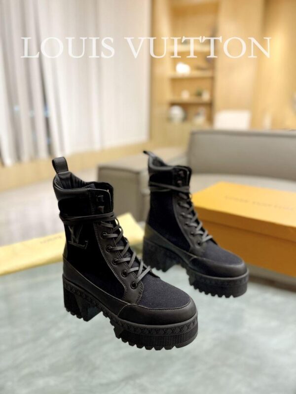 Boots 6088-2482