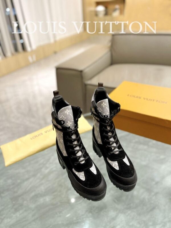 Boots 6088-2481 - Image 2