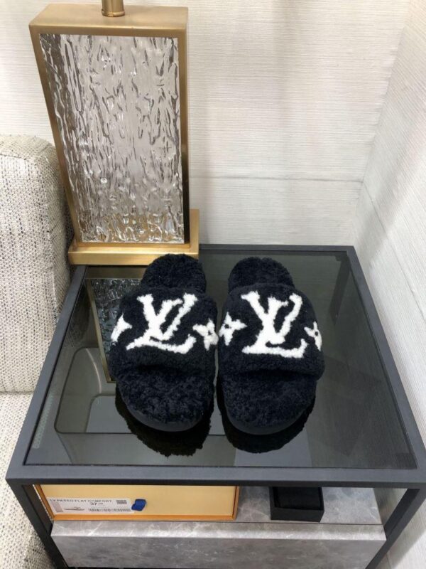 Slippers 6047-2529 - Image 2