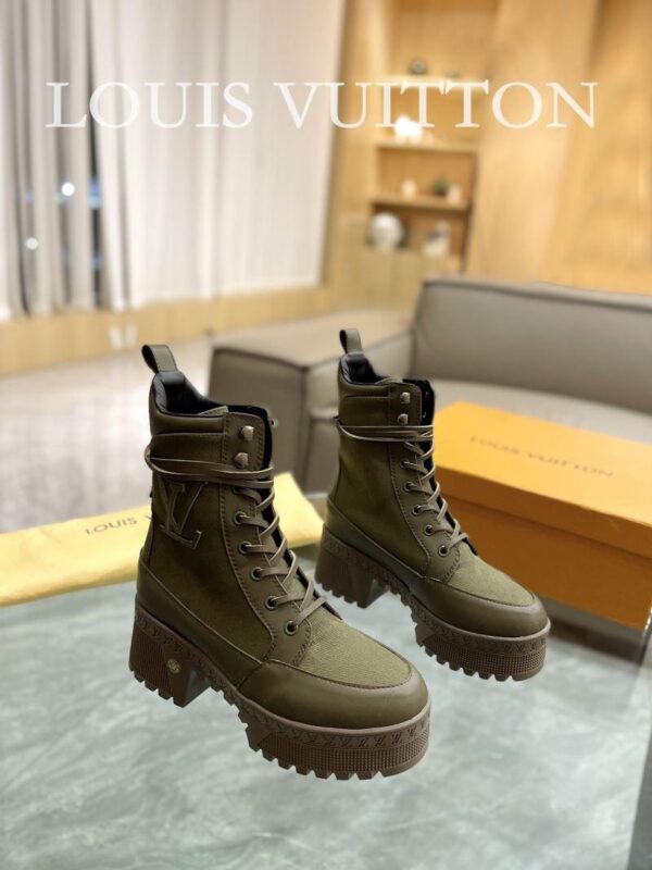 Boots 6088-2479