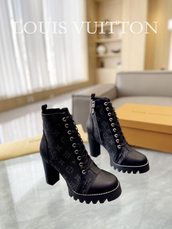 Boots 6088-2476
