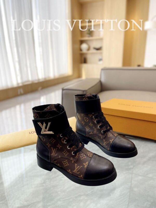Boots 6088-2473