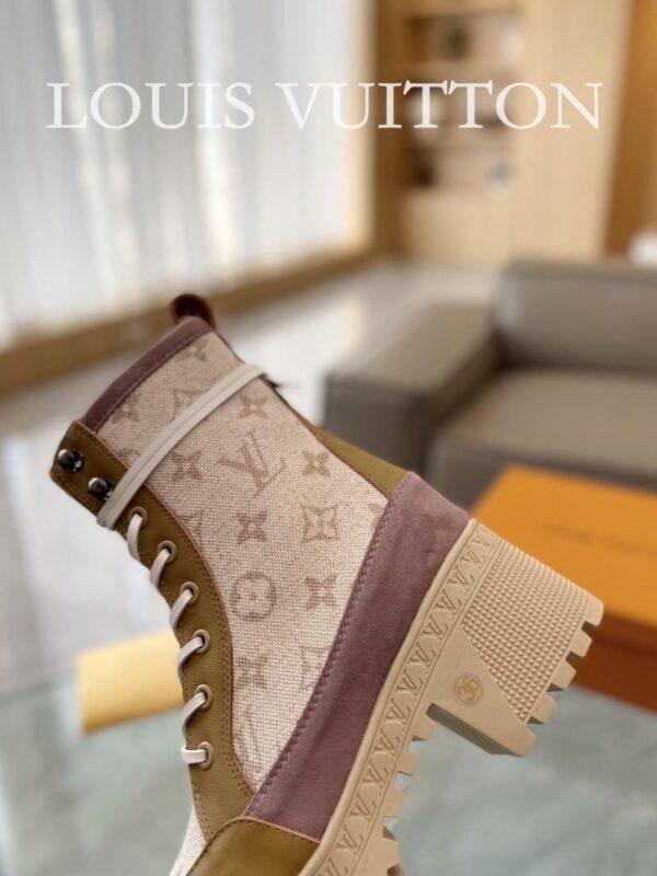 Boots 6088-2472 - Image 8