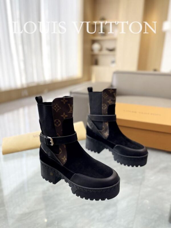 Boots 6088-2469