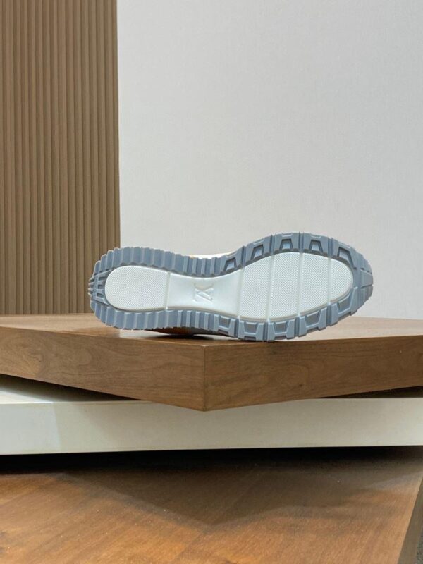 Run Away Sneaker 6038-2355 - Image 9