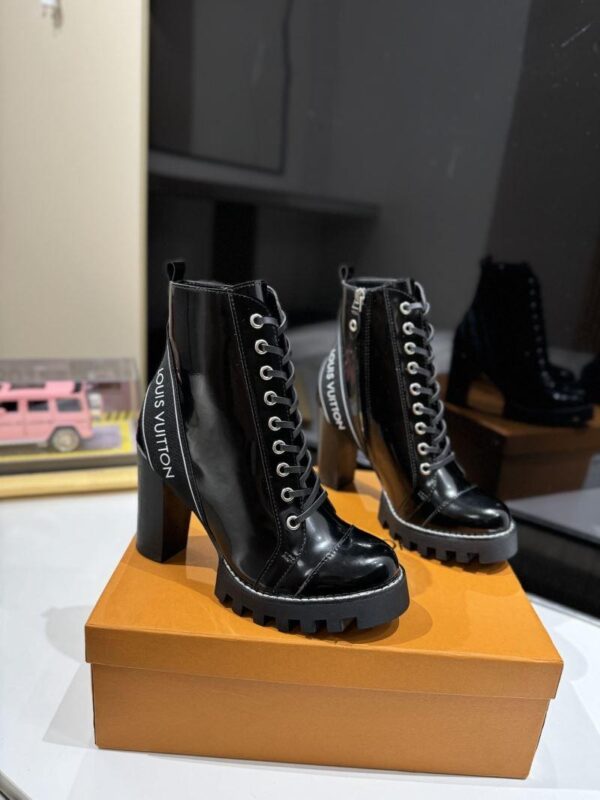 Boots 6088-2467