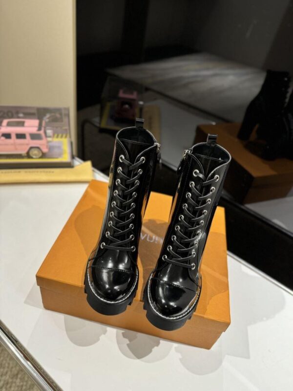 Boots 6088-2467 - Image 2