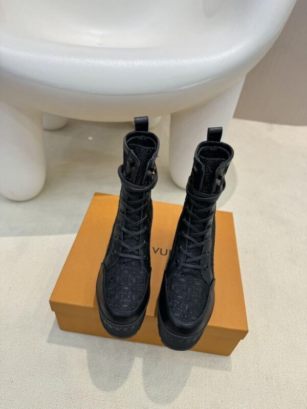 Boots 6088-2466 - Image 2