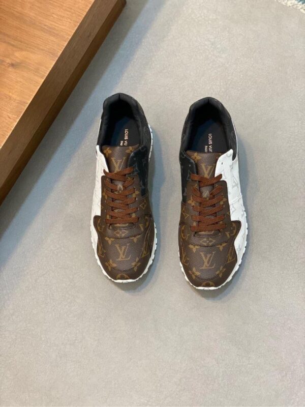 Run Away Sneaker 6038-2352