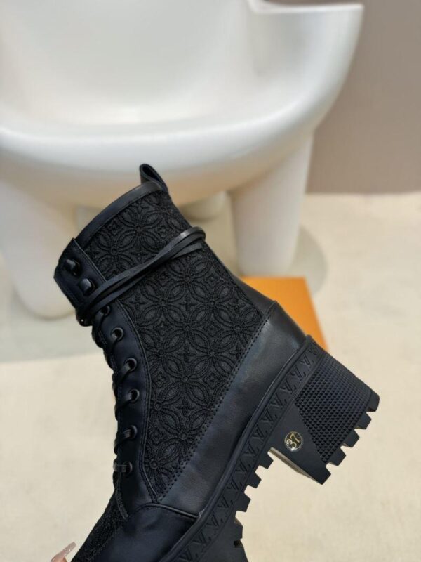 Boots 6088-2466 - Image 9