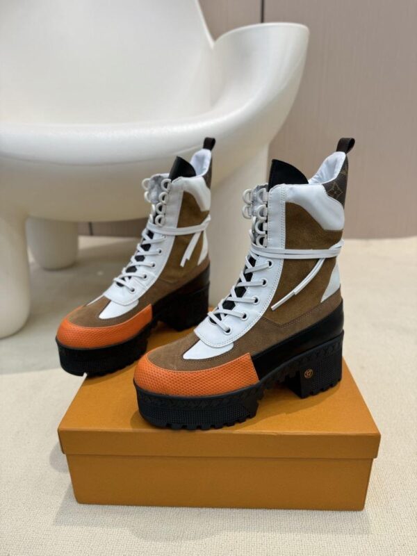 Boots 6088-2464 - Image 4