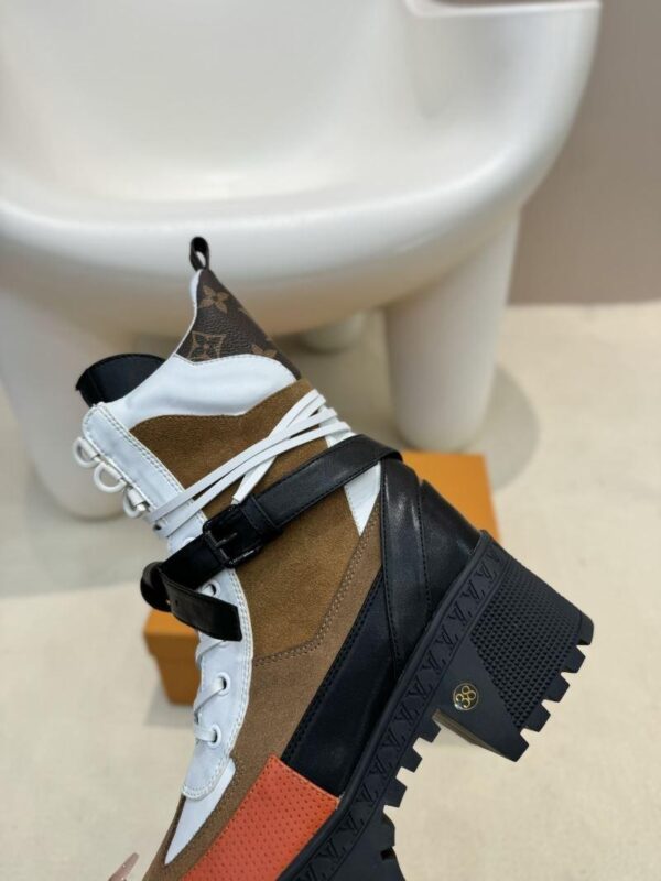 Boots 6088-2461 - Image 9