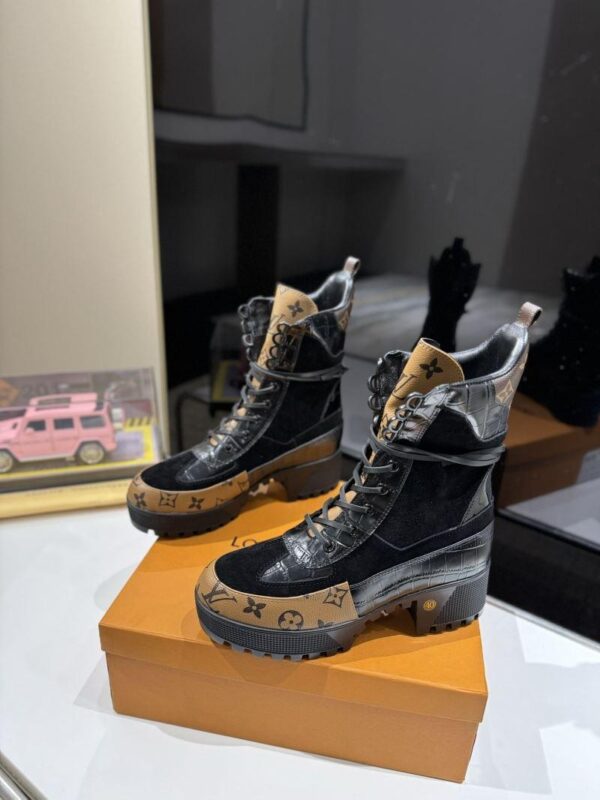 Boots 6088-2460 - Image 3