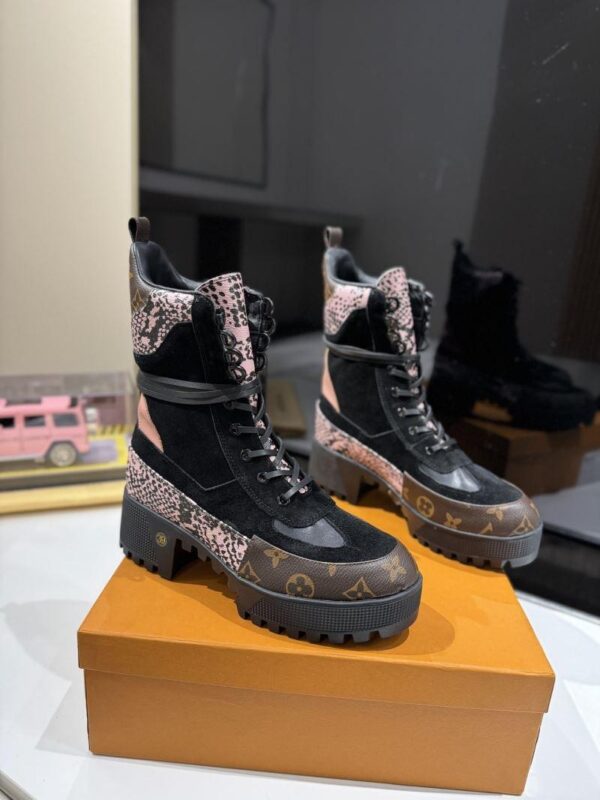 Boots 6088-2458