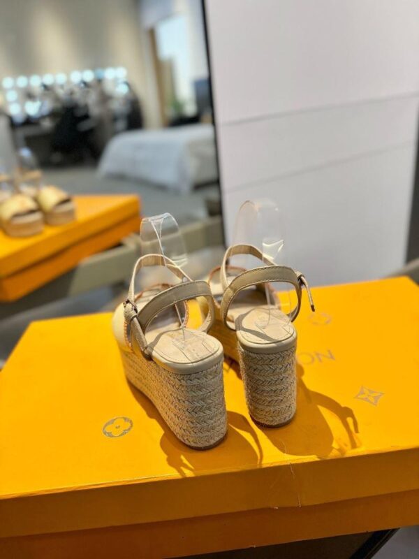 Sandals 6047-2861 - Image 6