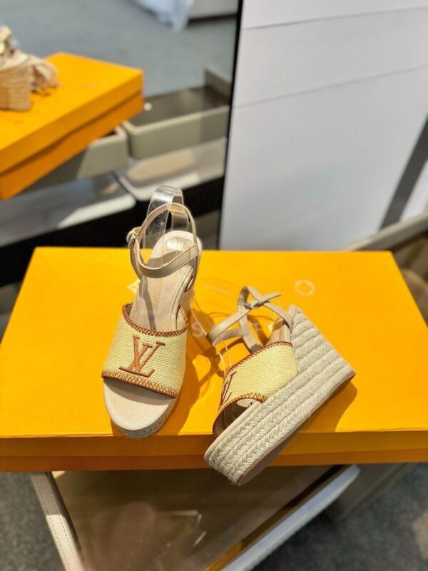 Sandals 6047-2856 - Image 4
