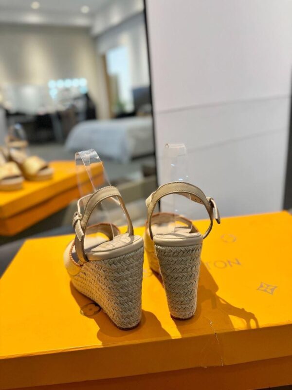 Sandals 6047-2856 - Image 6