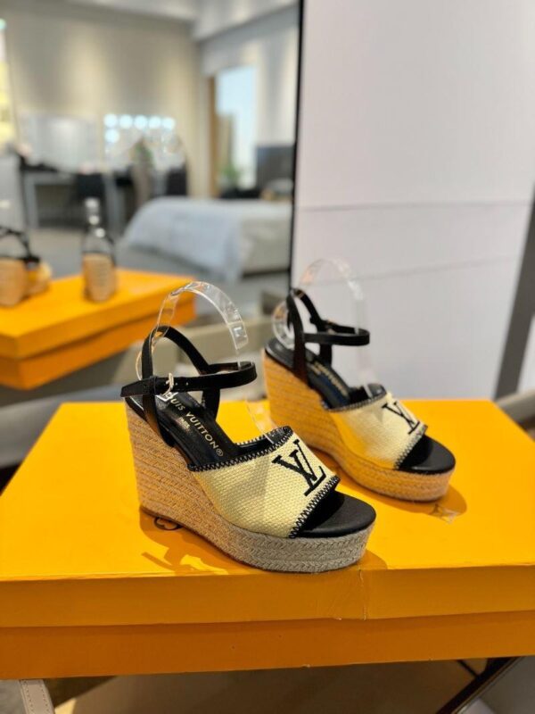 Sandals 6047-2854 - Image 2