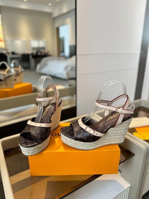 Sandals 6047-2851 - Image 6