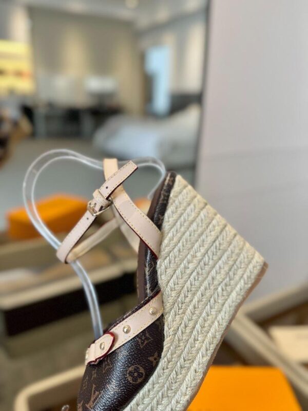 Sandals 6047-2851 - Image 7