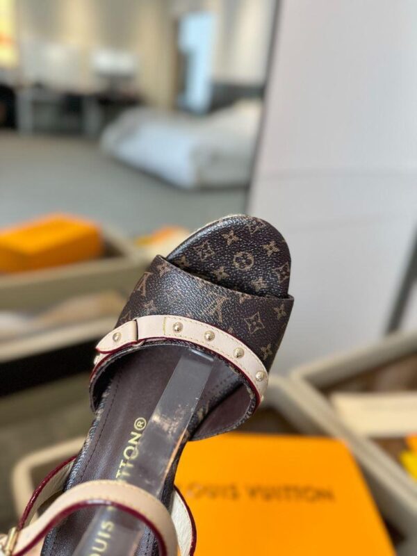 Sandals 6047-2851 - Image 9