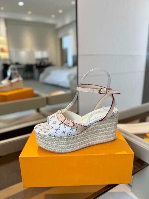 Sandals 6047-2846
