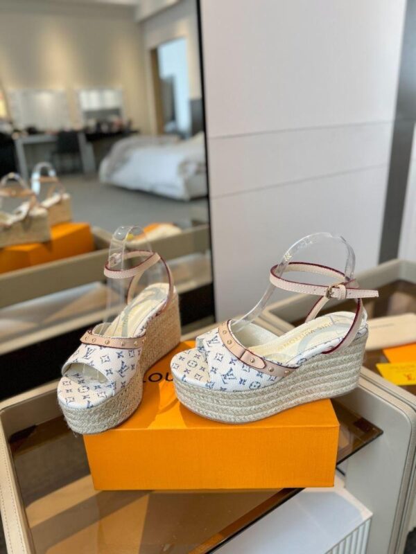 Sandals 6047-2846 - Image 6