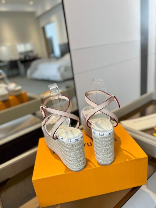 Sandals 6047-2846 - Image 7