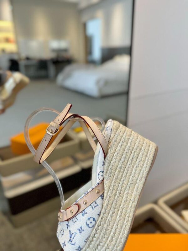 Sandals 6047-2846 - Image 8