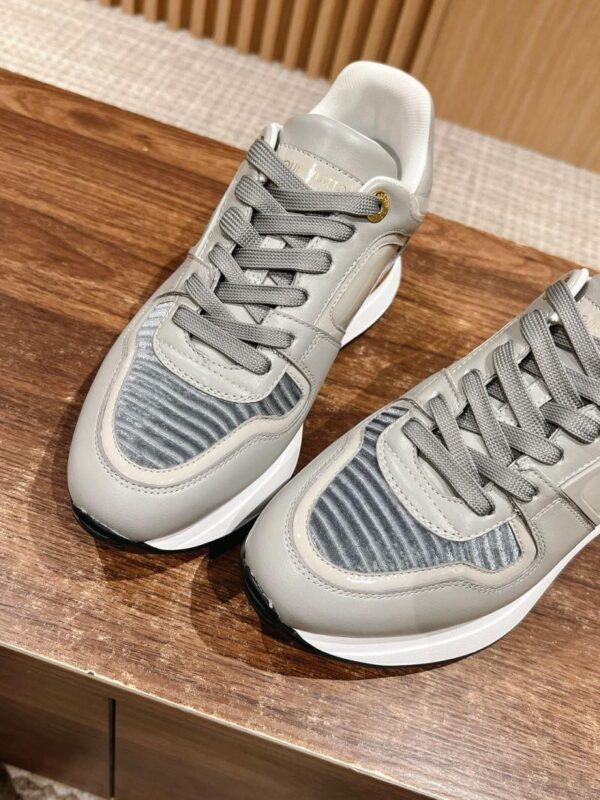 Run Away Sneaker 6047-2556 - Image 5