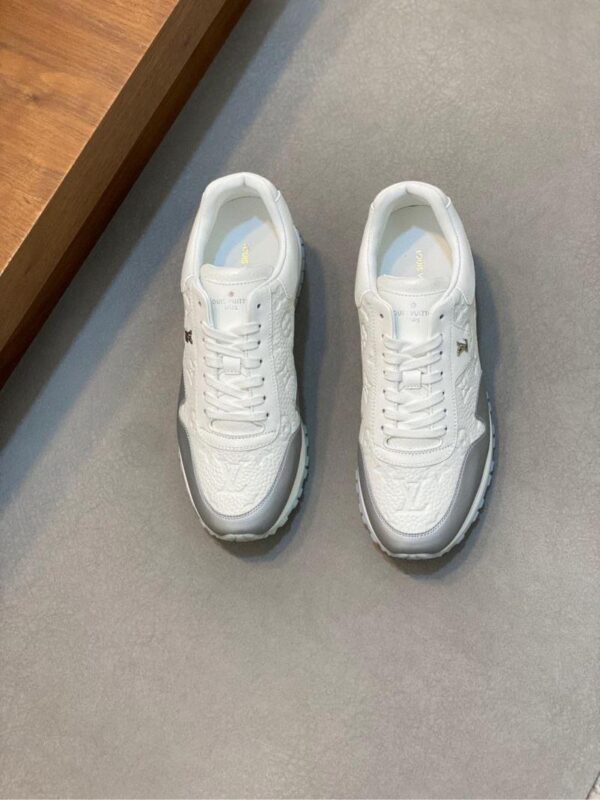 Run Away Sneaker 6038-2348