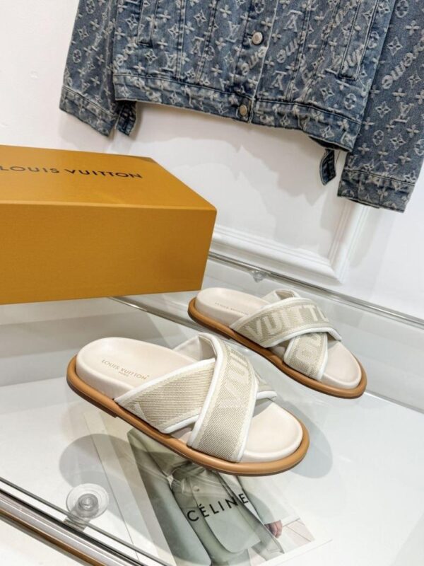 Slippers 6088-2893 - Image 2