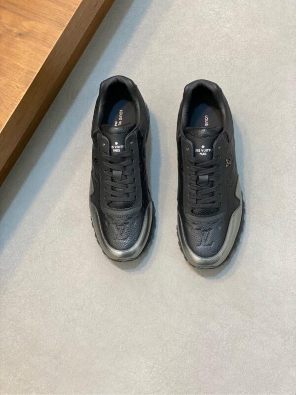 Run Away Sneaker 6038-2347