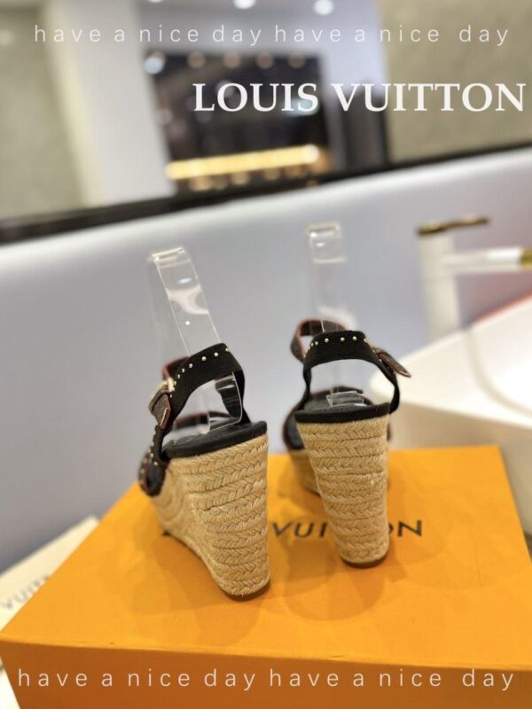 Sandals 6047-2813 - Image 9