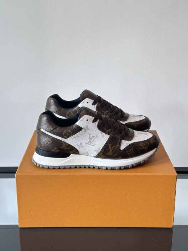 Run Away Sneaker 6038-2099