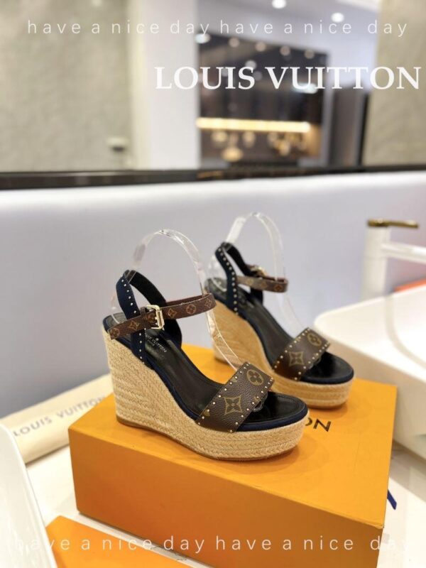 Sandals 6047-2811 - Image 2