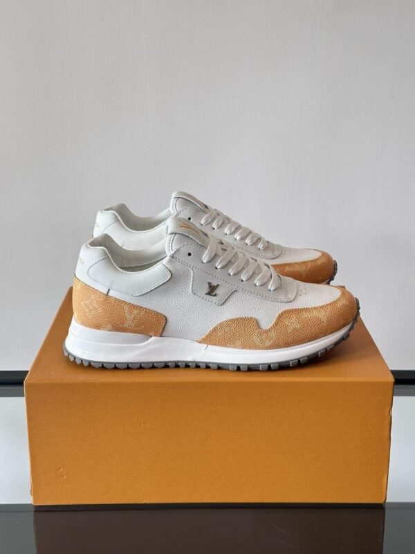 Run Away Sneaker 6038-2096