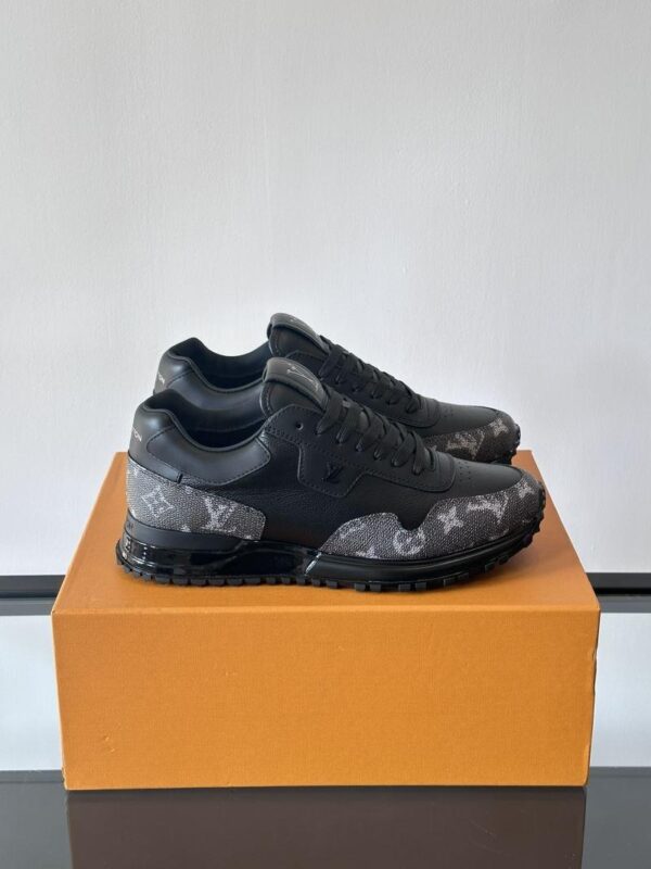 Run Away Sneaker 6038-2093