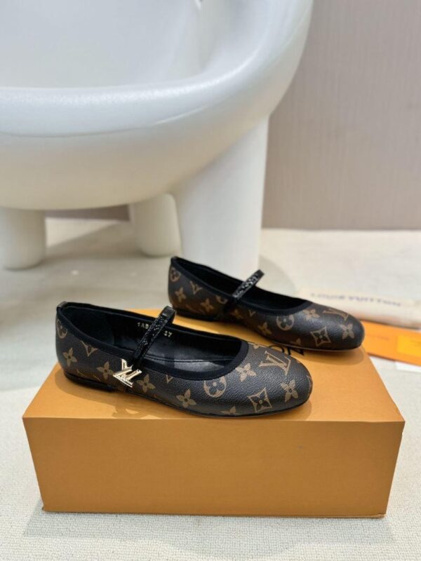 Flat Shoes 6088-2526