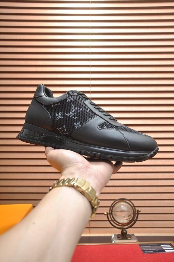Run Away Sneaker 6038-2950